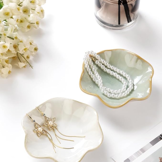 2PCS Lotus Leaf Shape Ring Holder Dish, Small Key Bowl, Ceramic Trinket Tray Jewelry Dish Organizing Necklace Earrings for Mom Friend Sister, All Jewelries Are NOT Included, Light Green.â¦