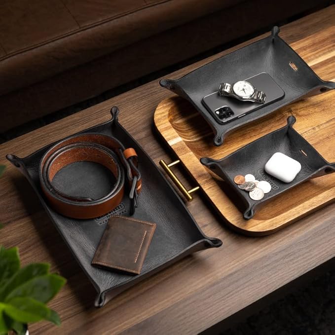 Main Street Forge Leather Valet Tray for Men â Rustic EDC Organizer for Keys, Phone & Wallet â Made in USA â Midnight Black