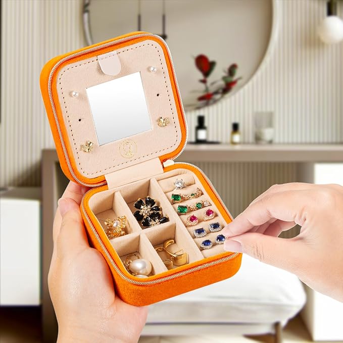 Plush Velvet Travel Jewelry Case Organizer, Small Travel Jewelry Box,Portable Jewelry Box Travel Mini Organizer Portable Display Storage Box For Rings Earrings Necklaces (4 Color 4 Packs)