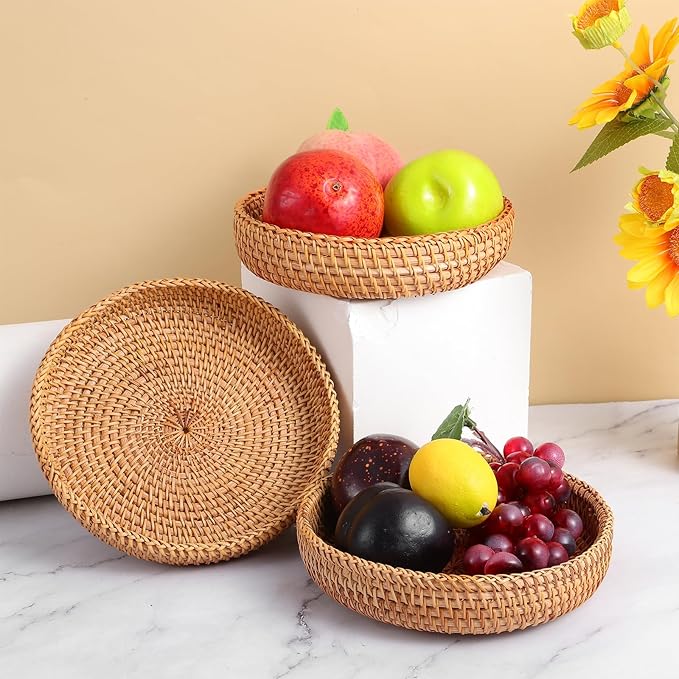 3Pcs Small Round Keys Basket Bowl for Entryway, 7â Woven Baskets Tabletop Wicker Catchall Rattan Round Tray Decorative Natural Basket Organizing Fruit Bread Basket for Keys Wallet Cell Phone