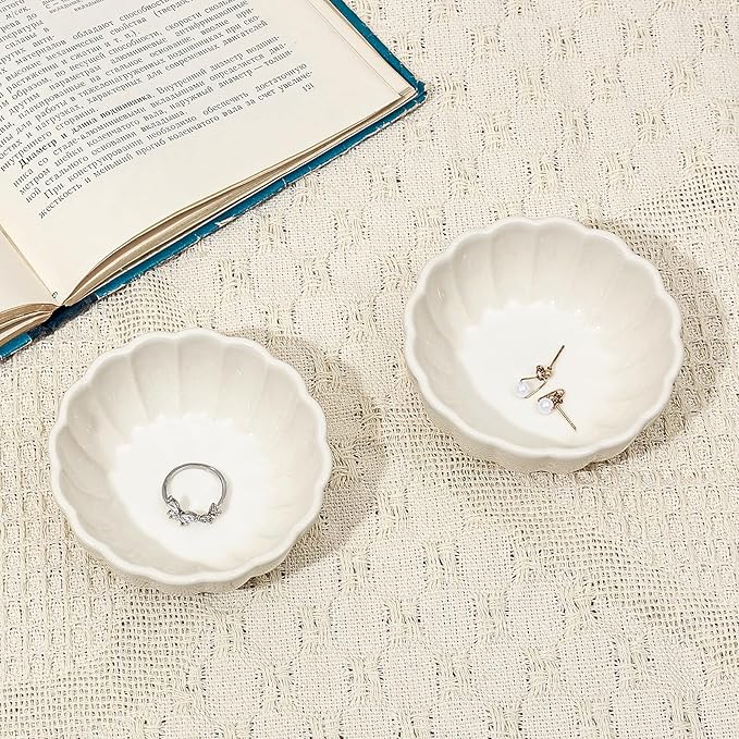 Koythin 2-Piece Small Trinket Dish, Ceramic Jewelry Ring Dish, Flower Key Holder Bowl for Women, Decorative Plate Tray for Dresser, Home Decor Organizer Trinket Tray (Round Petal Flower, White)