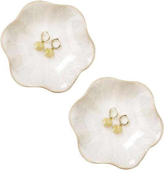 2PCS White Lotus Leaf Shape Ring Holder Dish, Small Key Bowl, Ceramic Trinket Tray Jewelry Dish Organizing Necklace Earrings for Mom Friend Sister, All Jewelries Are NOT Included, White.