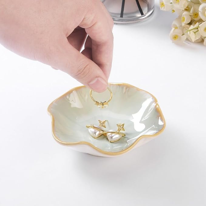 2PCS Ring Holder Dish, Small Key Bowl, Ceramic Trinket Tray Jewelry Dish Organizing Necklace Earrings for Mom Friend Sister, All Jewelries Are NOT Included. Light Green+Crystal Green.â¦
