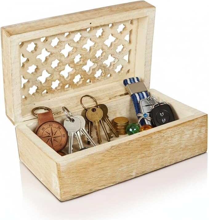 Mela Artisans Whitewash Wooden Keepsake Box | Handmade Decorative Memory & Trinket box for Jewelry,Photos & Letters | Wooden Storage Box with Hinged Lid | Medium |Trellis Design | 7.5 x 4.5x 3