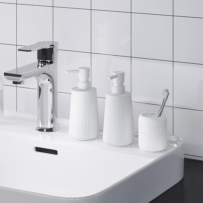 White Soap Dispenser Set of 2, Hand Soap Dispenser for Bathroom, Cute Dish Soap Dispenser for Kitchen, Plastic Soap Dispenser with Pump, Refillable Soap and Lotion Dispenser Set, White