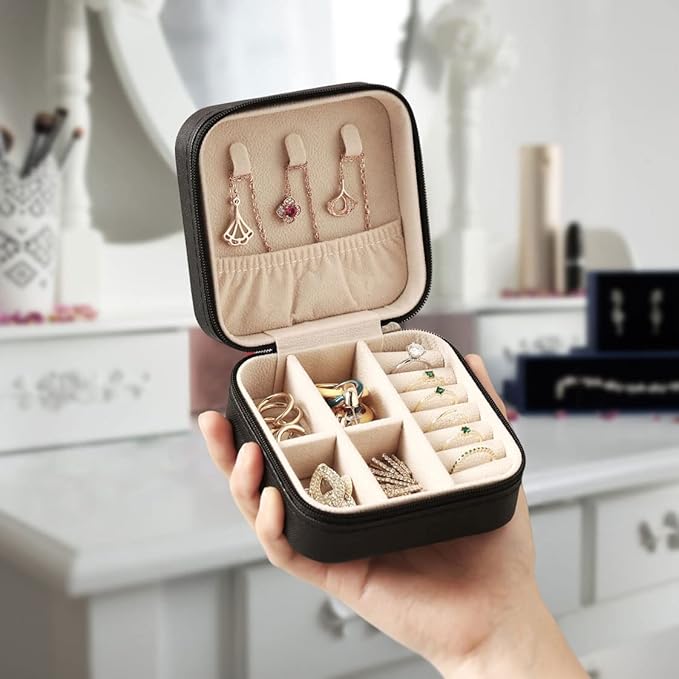 Travel Jewelry Case, Mini Portable Jewelry Travel Boxes, Small Jewelry Organizer for Rings, Earrings, Pendants, Watches, Necklaces, Lipsticks Organizer Storage Holder Case (Black)