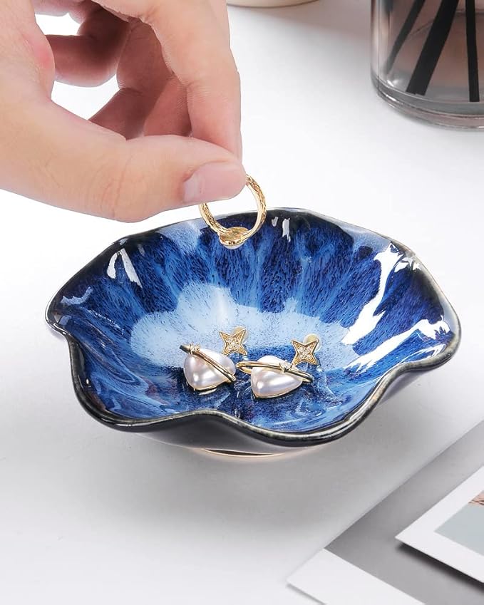 2PCS Lotus Leaf Shape Ring Holder Dish, Small Key Bowl, Ceramic Trinket Tray Jewelry Dish Organizing Necklace Earrings for Mom Friend Sister, All Jewelries Are NOT Included. Blue+Pink.â¦