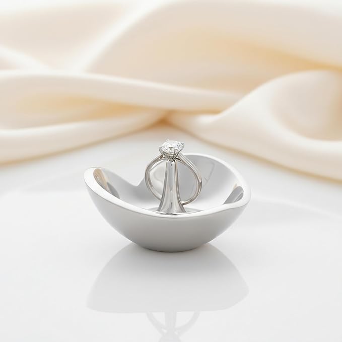 NambÃ© Heart Ring Holder â Sculptural Alloy Jewelry Dish with Vertical Post for Rings â Decorative 4.25â x 4.25â Heart-Shaped Trinket Bowl & Jewelry Organizer for Dresser, Vanity & Keepsake Display