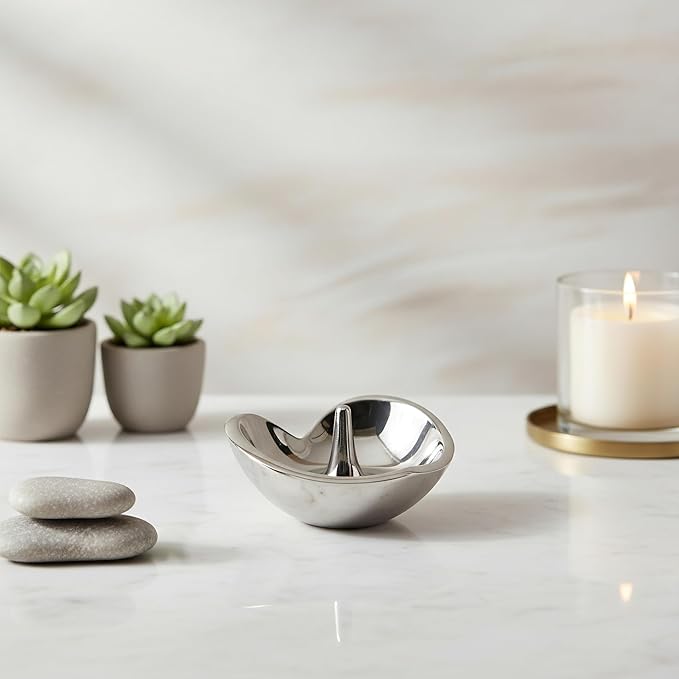 NambÃ© Heart Ring Holder â Sculptural Alloy Jewelry Dish with Vertical Post for Rings â Decorative 4.25â x 4.25â Heart-Shaped Trinket Bowl & Jewelry Organizer for Dresser, Vanity & Keepsake Display