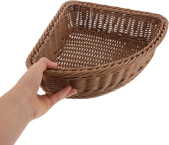 SUPVOX Triangular Corner Storage Basket, Small Woven Organizer Bin for Cosmetics and Snacks, 24.5cm Radius Fan-shaped Basket for Wardrobe, Kitchen, Bathroom, Nursery Storage