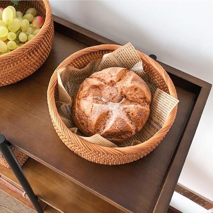 Small Round Keys Storage Basket for Entryway Table Tabletop Wicker Catchall Organizer Woven Basket for Wallet Remote Control Cards Crackers Fruit Candy