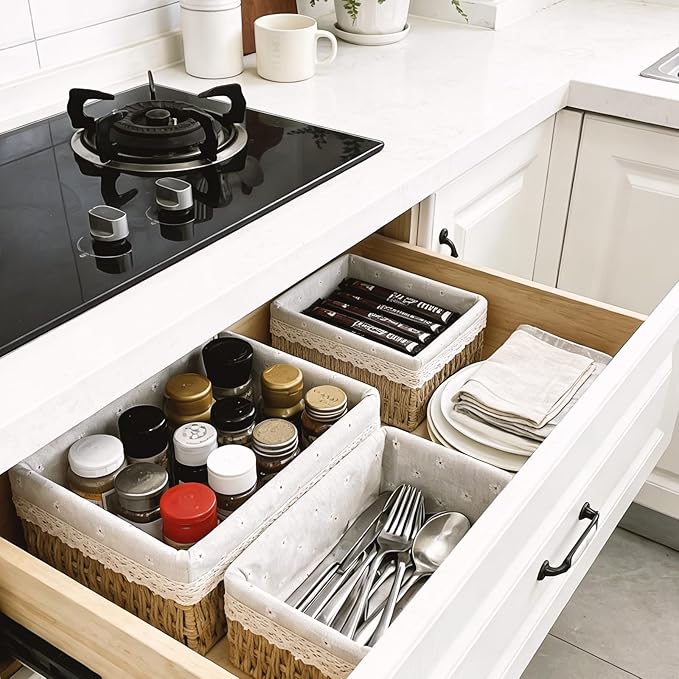 Large Wicker Storage Basket with Liner, Hand-Woven Paper Rope Rattan Organizer Bin for Pantry, Countertop, Bathroom, Bedroom, Shelves (Beige, L)