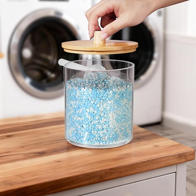 SheeChung 1 Pack 50oz Large Apothecary Jar with Natural Bamboo Lid - Shatterproof Laundry Pods Container for Laundry- Clear Plastic Storage Canister for Scent Beads & Bath Salts with Labels & Spoon