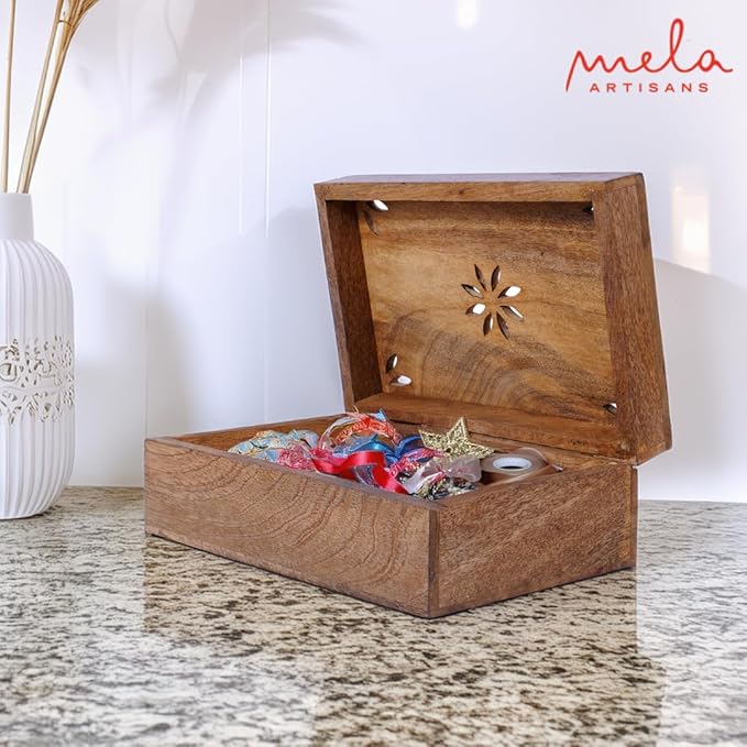 Mela Artisans Wooden Keepsake Box | Light Burnt Mango Wood Memory box | Photo Storage Box with Hinged Lid | Decorative Storage Box | Extra Large | 10.5x7.5x4 Inch