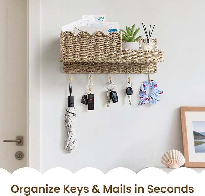 AELS Scalloped Woven Wall Mount Key Holder with 5 Hooks, Decorative Paperstraw Mail Organizer for Entryway, Wave Design Ratten Key Rack, Entryway Organizer, Living Room & Hallway Decor, Natural