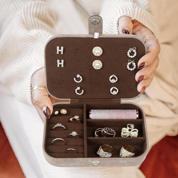 Travel Jewelry Box, Small Jewelry Organizer Boxes for Women Girls, Travel Jewelry Case Portable Jewelry Storage for Earrings, Ring, Necklaces, Bracelets - Brown