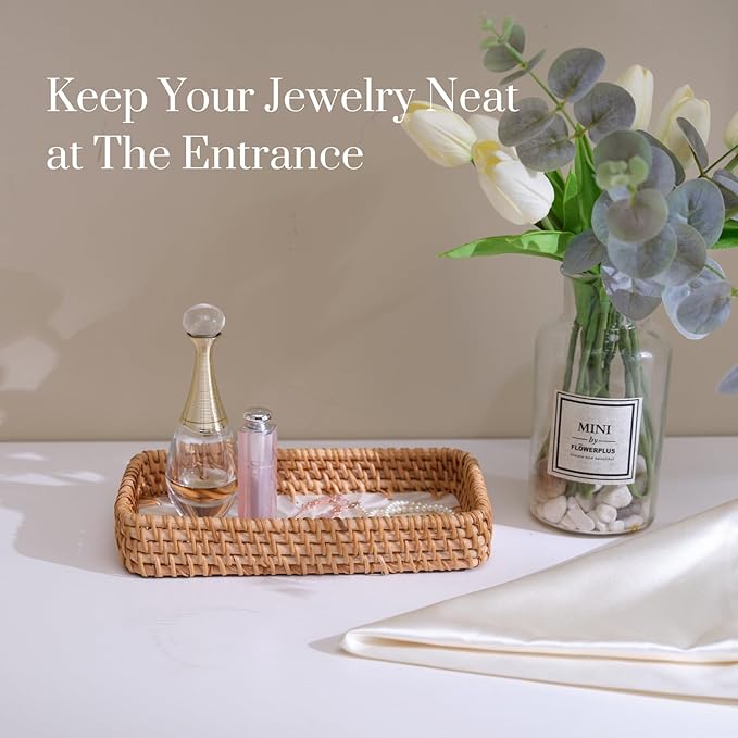 YANGQIHOME Jewelry Tray, Rattan Jewelry Organizer with White Leaf Base â Decorative Jewelry Organizer Dish for Rings, Watches, Keys â Ideal for Bedroom, Living Room, Entryway, Natural