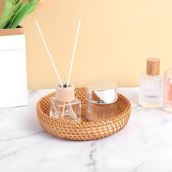 3Pcs Small Round Keys Basket Bowl for Entryway, 7â Woven Baskets Tabletop Wicker Catchall Rattan Round Tray Decorative Natural Basket Organizing Fruit Bread Basket for Keys Wallet Cell Phone