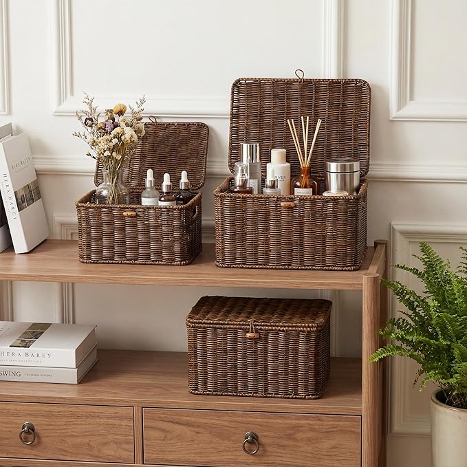 Nonam Wicket Basket with Lid, Large Shelf Baskets for Boho Deco, Plastic Storage Organizer Bins-Stackable Containers Boxes for Home & Office Shelves, Kitchen, Garage and Bathroom Organization, Brown