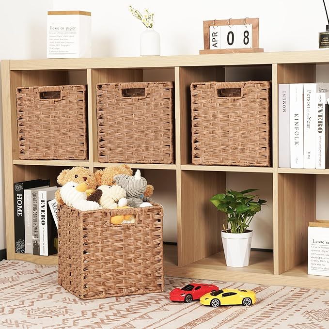 DULLEMELO Wicker Storage Cubes - Foldable Wicker Baskets Set of 4, 11x11x11 inch for Organizing Closet, Clothes, Toys - Brown