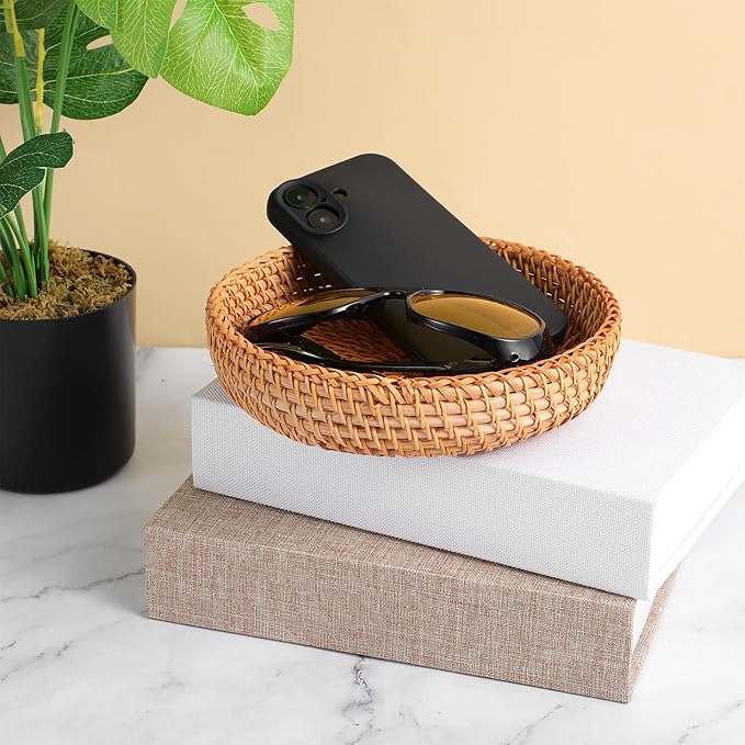 3Pcs Small Round Keys Basket Bowl for Entryway, 7â Woven Baskets Tabletop Wicker Catchall Rattan Round Tray Decorative Natural Basket Organizing Fruit Bread Basket for Keys Wallet Cell Phone