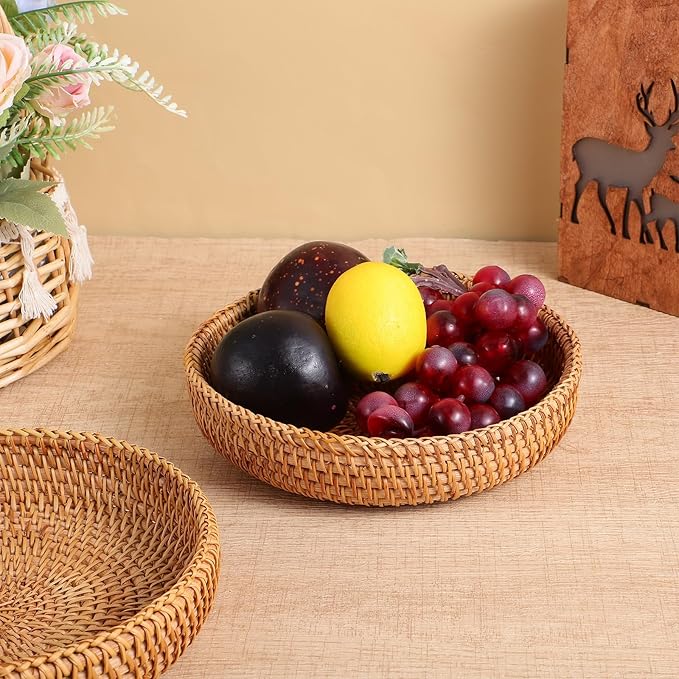3Pcs Small Round Keys Basket Bowl for Entryway, 7â Woven Baskets Tabletop Wicker Catchall Rattan Round Tray Decorative Natural Basket Organizing Fruit Bread Basket for Keys Wallet Cell Phone
