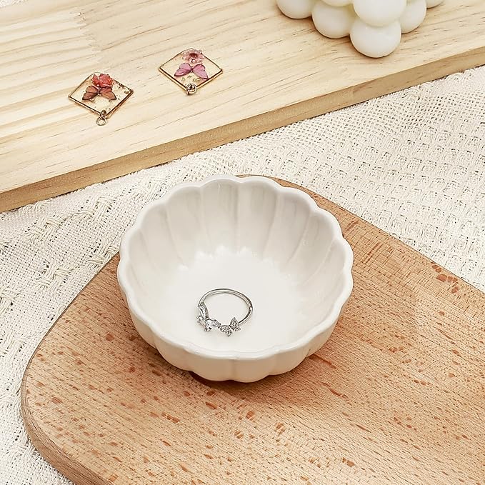 Koythin 2-Piece Small Trinket Dish, Ceramic Jewelry Ring Dish, Flower Key Holder Bowl for Women, Decorative Plate Tray for Dresser, Home Decor Organizer Trinket Tray (Round Petal Flower, White)